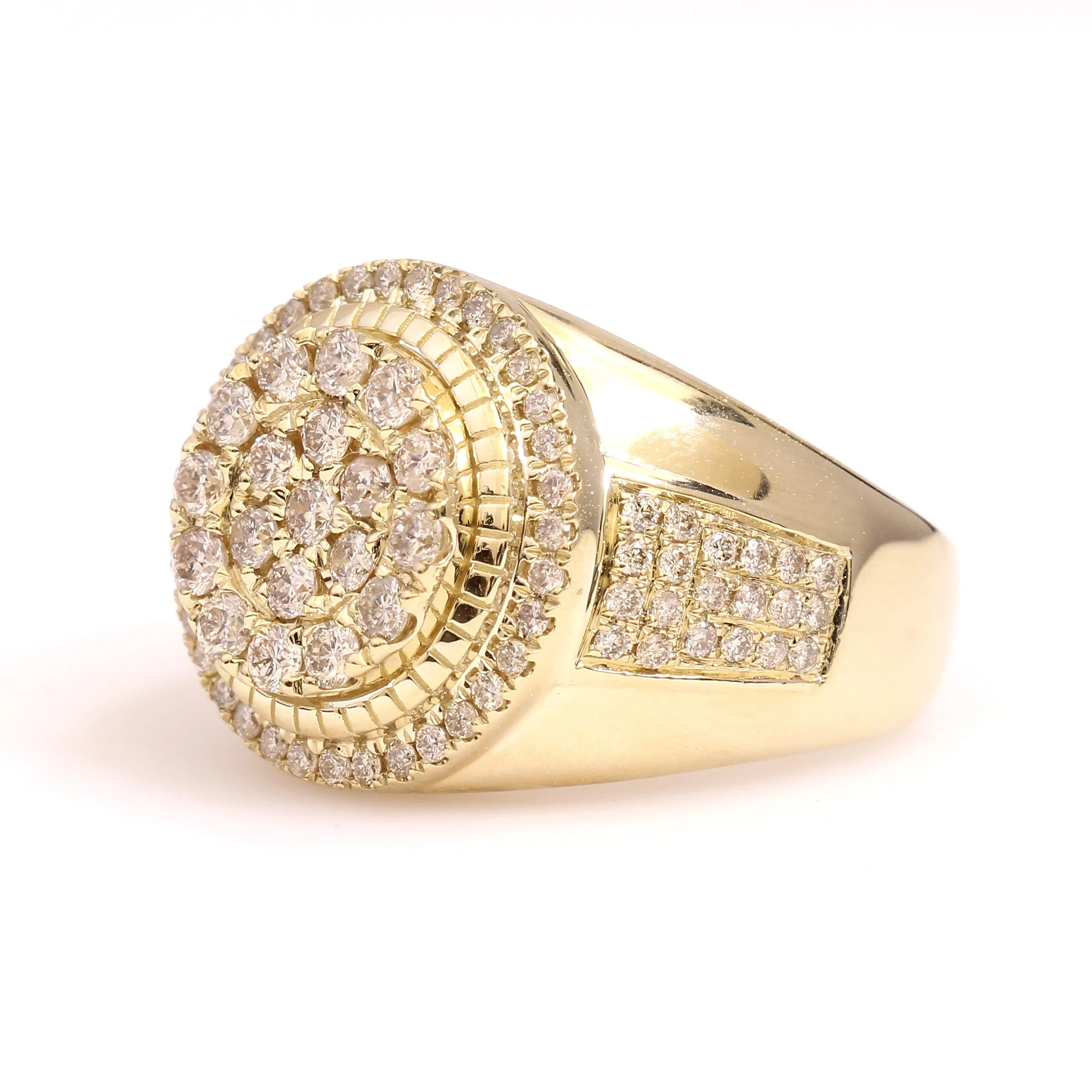 10K Yellow Gold Circle Cluster Ring 1.55 Ctw