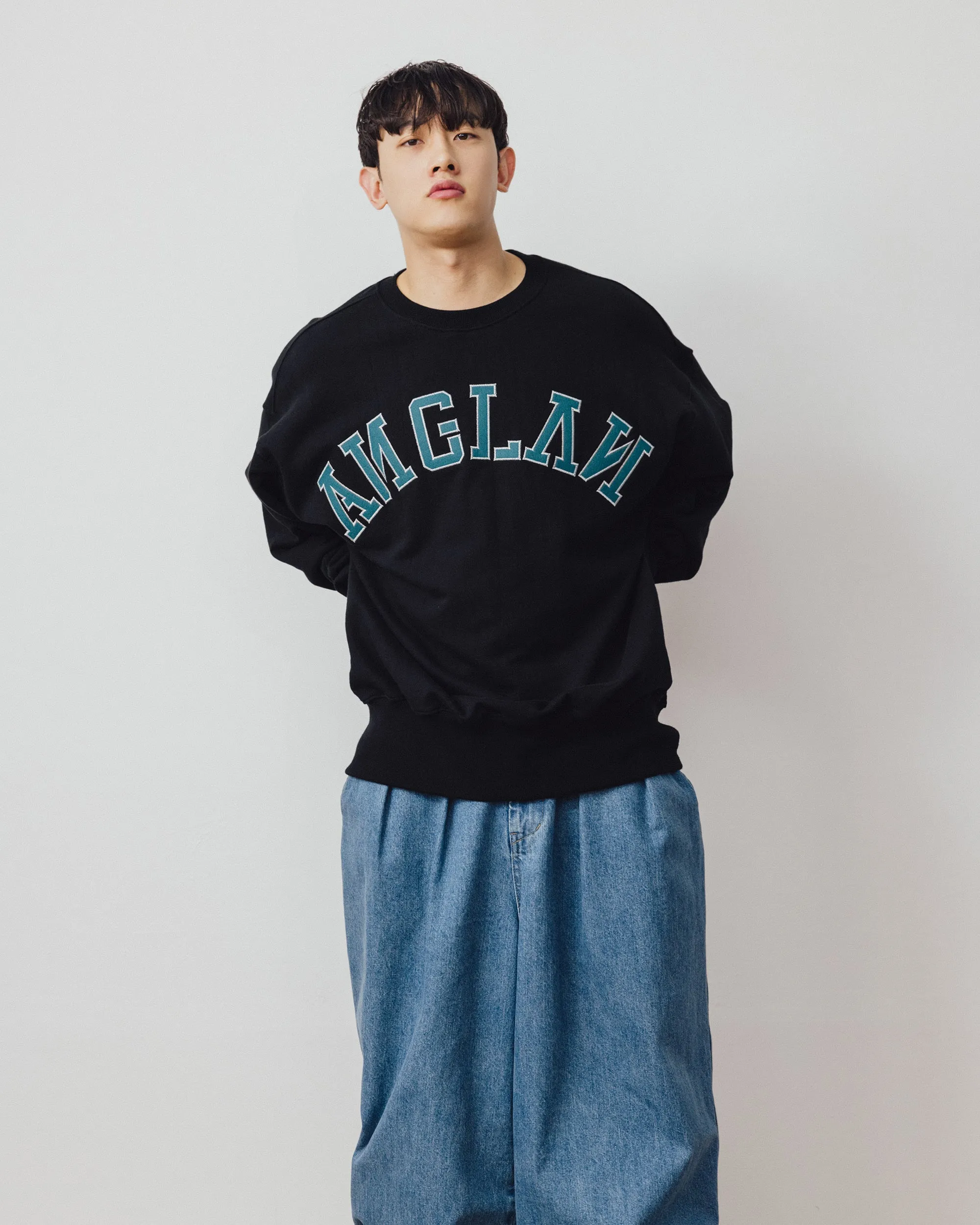 APPLIQUE BIG LOGO SWEAT SHIRT - BLACK