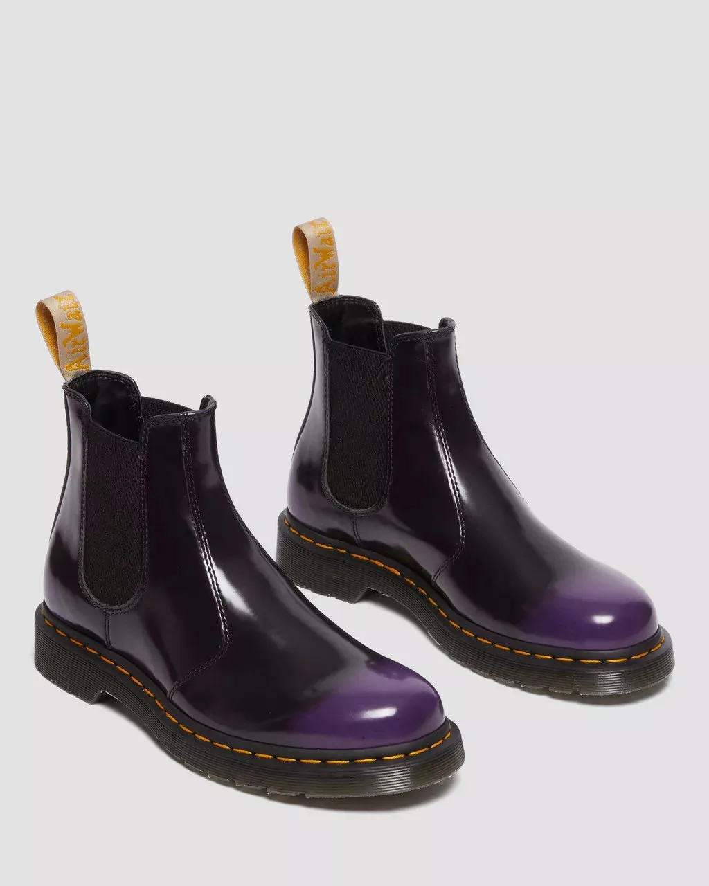 Doc Martens UNISEX VEGAN 2976 CHELSEA BOOTS (BLACK/RICH PURPLE OXFORD RUB OFF)