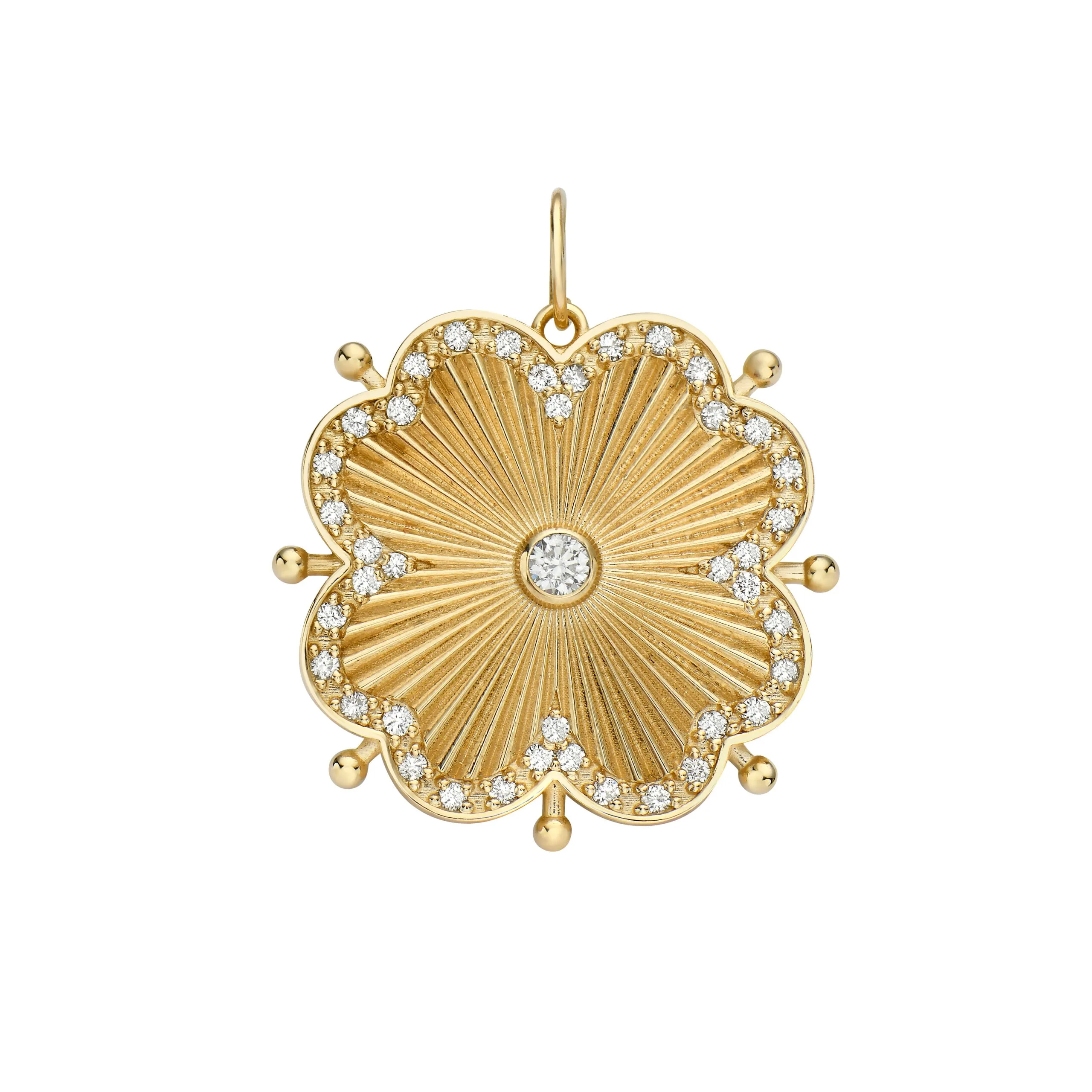 Lionheart - Cassandane - Small Diamond Clover Medallion, Yellow Gold