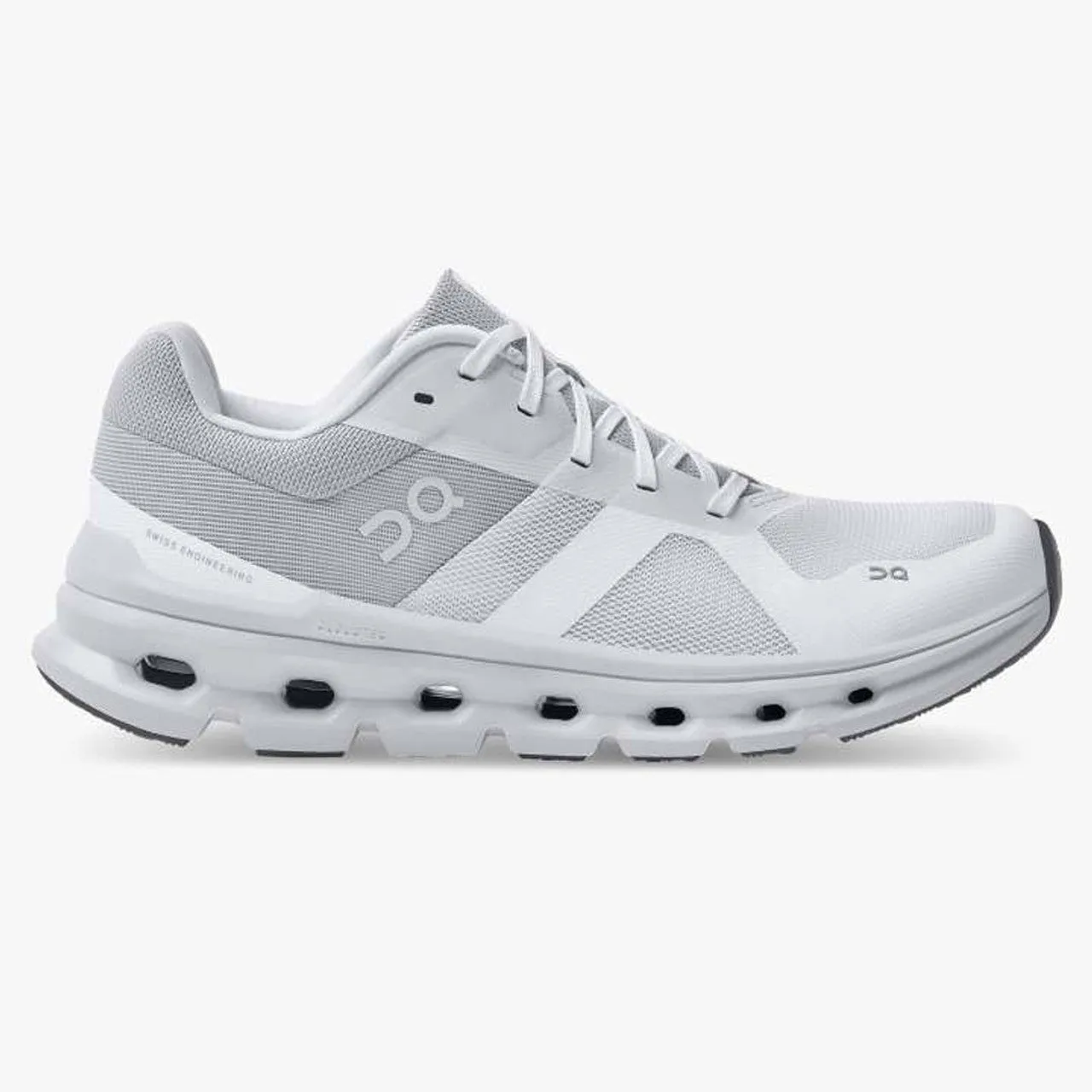 'On Running' Women's Cloudrunner - White / Frost