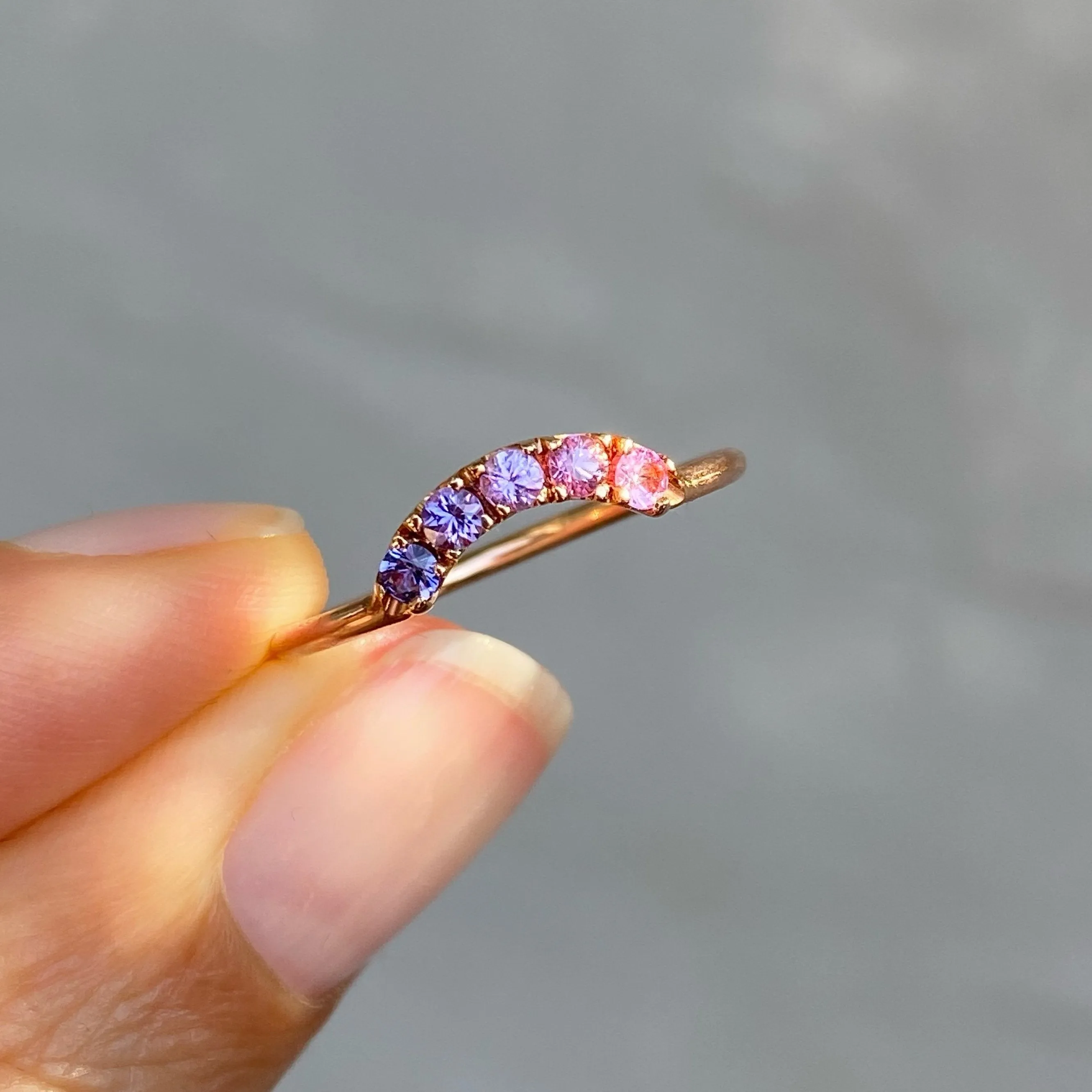 Pegasus Arc Ombré Sapphire Curve Ring